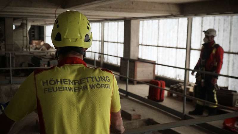 k-10B37BBF-EF01-484F-9D0A-AFE09DC908F9 1 201 a