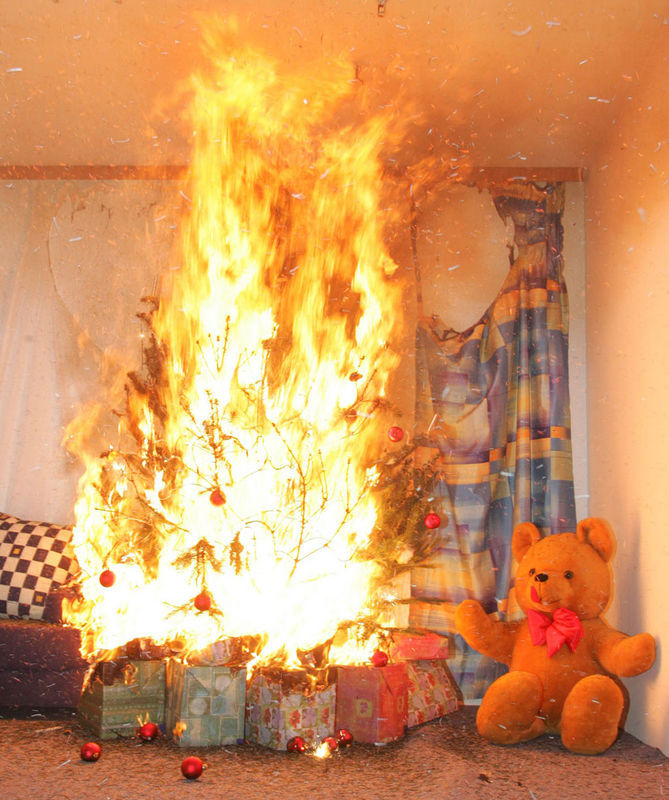 brennender christbaum 2